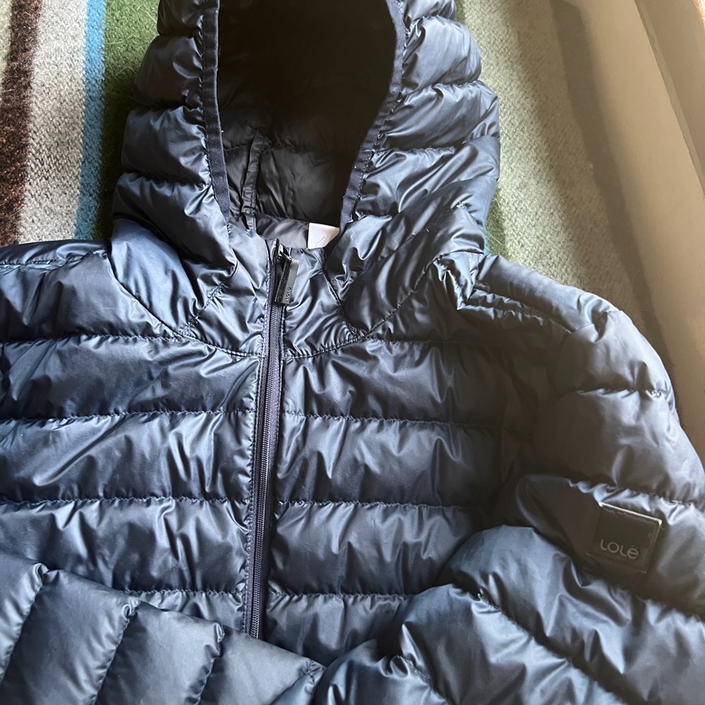 Lole Women's Navy Hooded Puffer Jacket